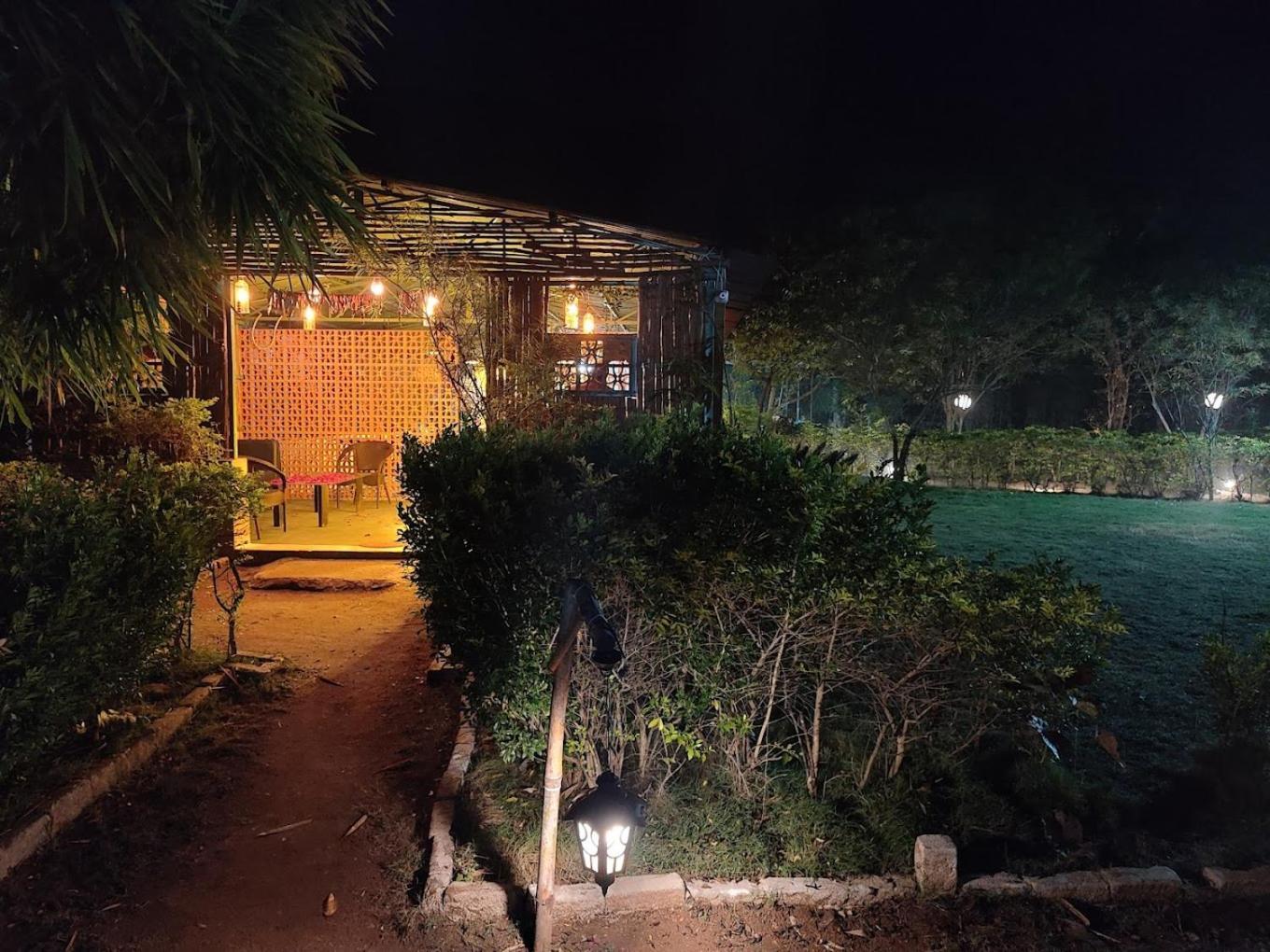 Pench Tiger Trails Resort Khawasa Екстер'єр фото